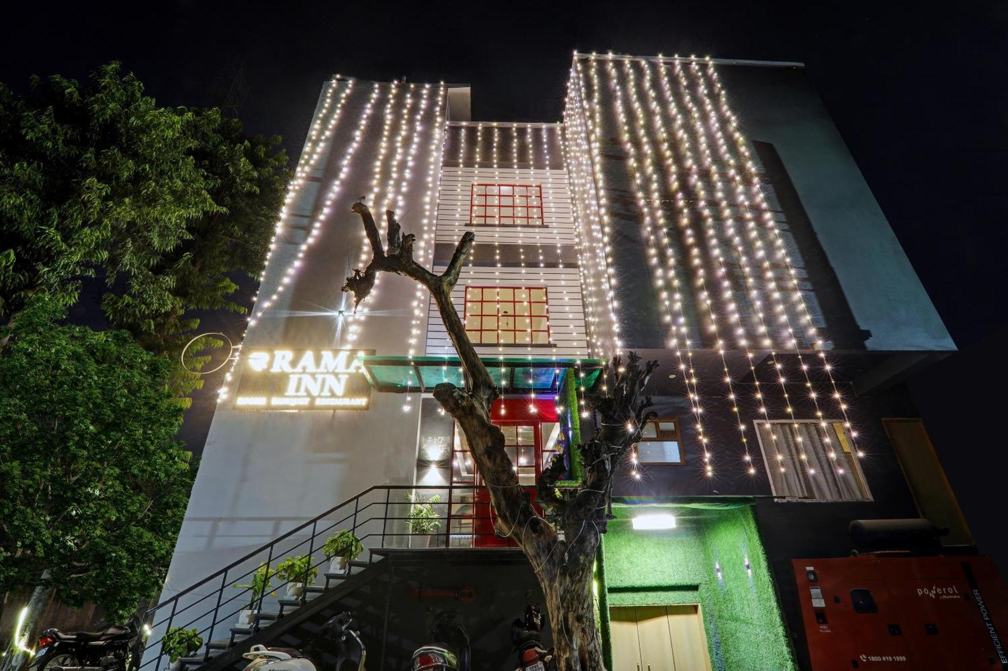 Townhouse Rama Inn.