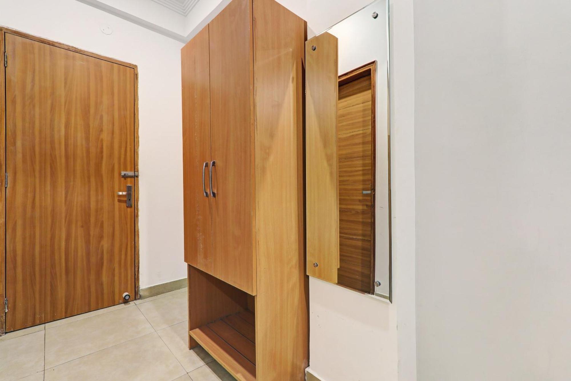 Townhouse Rama Inn. 4*
